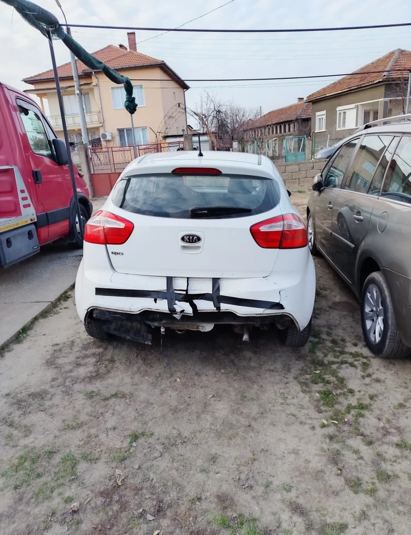 Kia Rio 1.2i, снимка 10 - Автомобили и джипове - 49104212