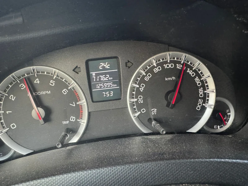 Suzuki Swift 1.2Бензин, снимка 7 - Автомобили и джипове - 51898819