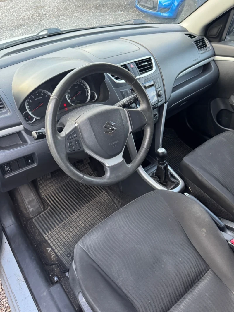 Suzuki Swift 1.2Бензин, снимка 6 - Автомобили и джипове - 51898819