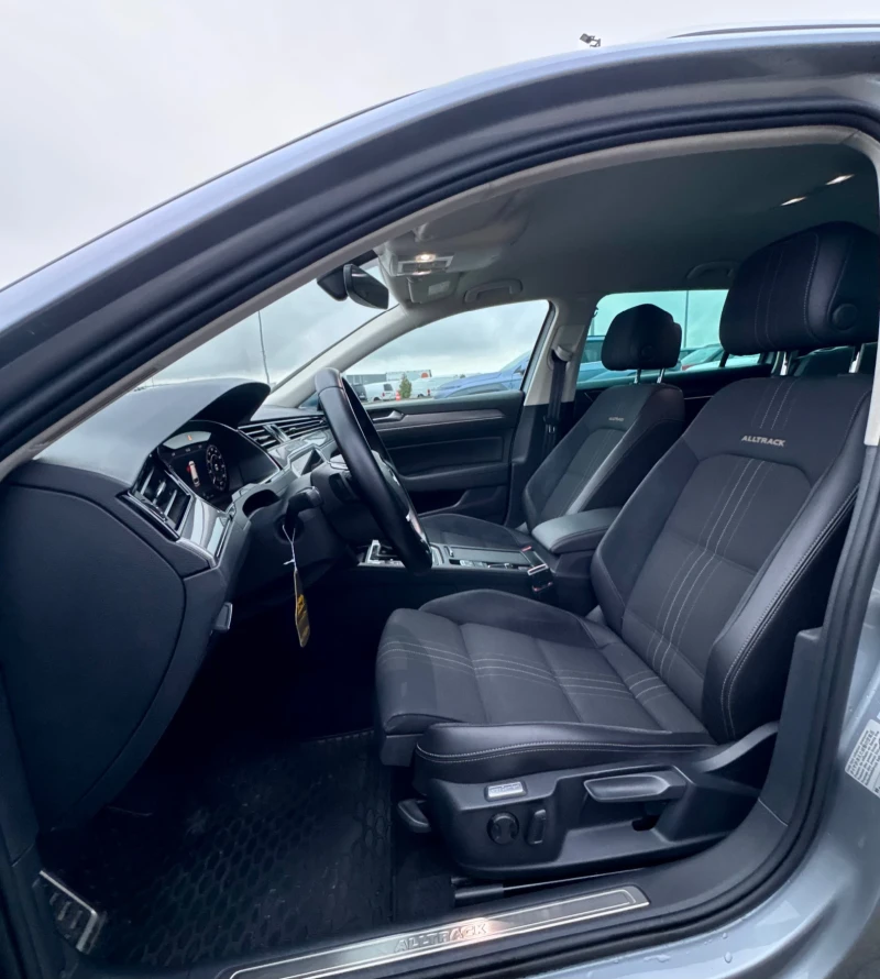 VW Passat Alltrack 2.0TDI 4Motion, снимка 10 - Автомобили и джипове - 52843188