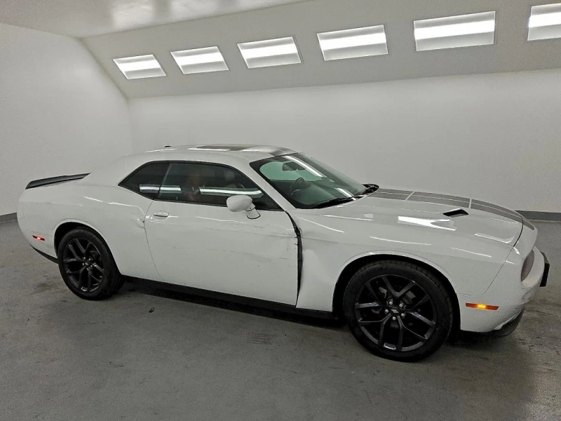 Dodge Challenger SXT* V6* ЧЕРВЕНА КОЖА* ШИБИДАХ* , снимка 4 - Автомобили и джипове - 52963587