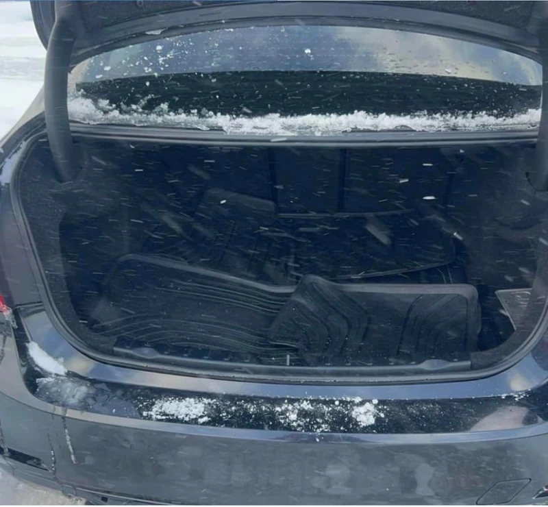 BMW 335 2012 XDRIVE * БЕЗ ПЪРВОНАЧАЛНА ВНОСКА* , снимка 11 - Автомобили и джипове - 53073063