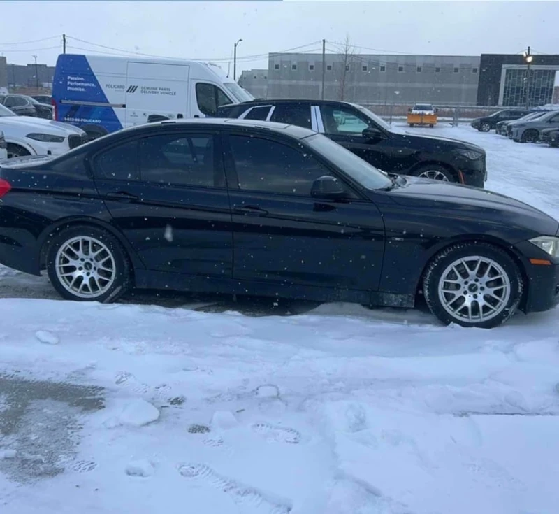 BMW 335 2012 XDRIVE * БЕЗ ПЪРВОНАЧАЛНА ВНОСКА* , снимка 4 - Автомобили и джипове - 53073063