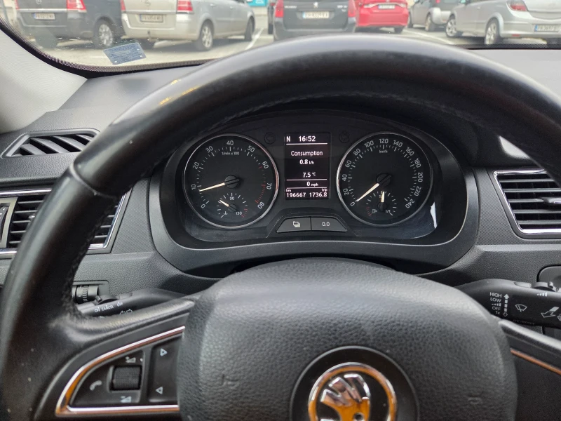 Skoda Rapid, снимка 5 - Автомобили и джипове - 53290532