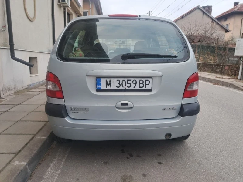 Renault Scenic, снимка 4 - Автомобили и джипове - 53431606