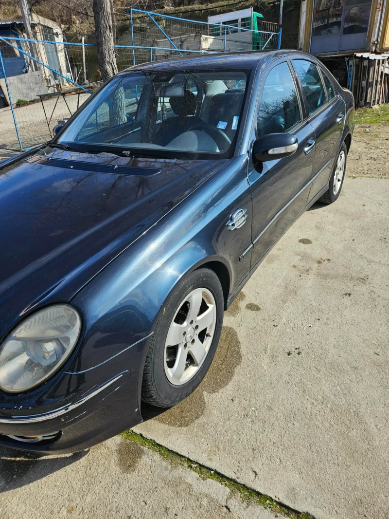 Mercedes-Benz E 270, снимка 9 - Автомобили и джипове - 53476134
