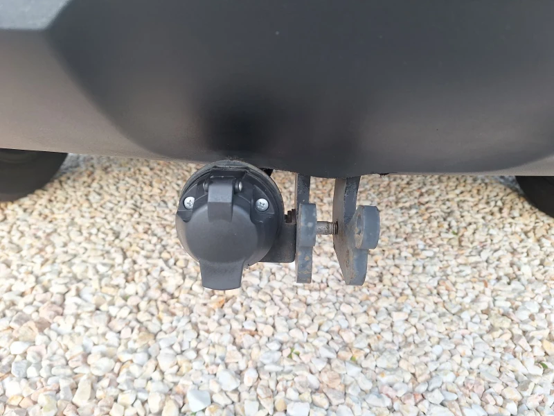 Peugeot 3008 1.5d* GT LINE/Нави/Камера/Панорама/Лед/2019г* , снимка 15 - Автомобили и джипове - 53570763