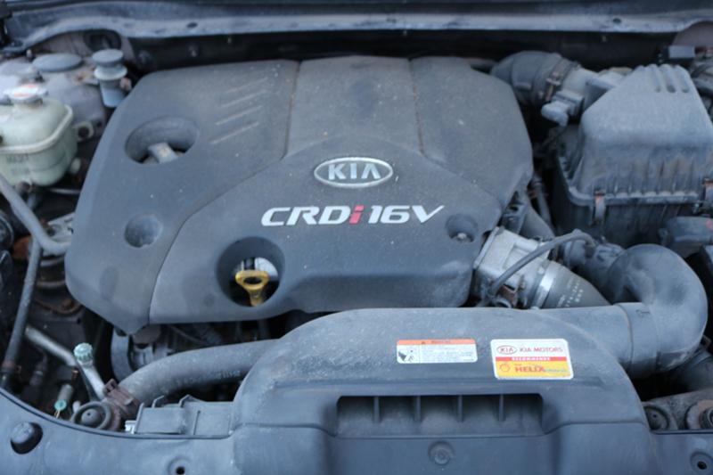 Kia Ceed 1.6 CRDI, снимка 14 - Автомобили и джипове - 35117680