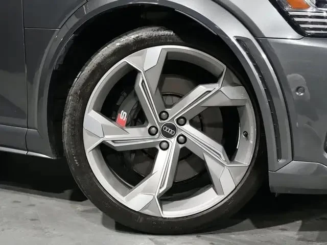 Audi E-Tron * CARFAX* 360* Bang&Olufsen* PANO - изображение 5