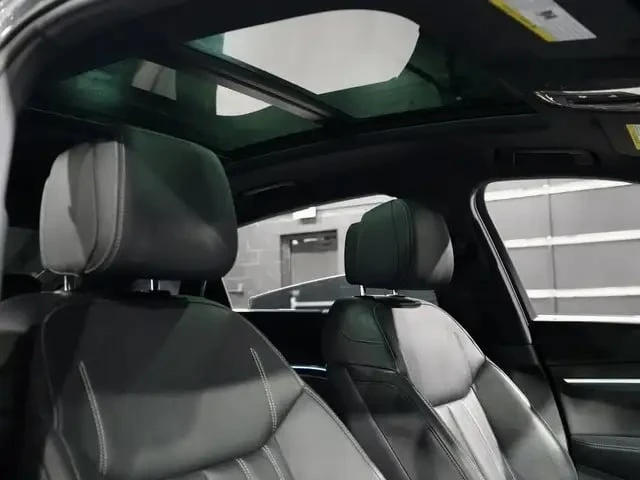 Audi E-Tron * CARFAX* 360* Bang&Olufsen* PANO, снимка 16 - Автомобили и джипове - 53224786