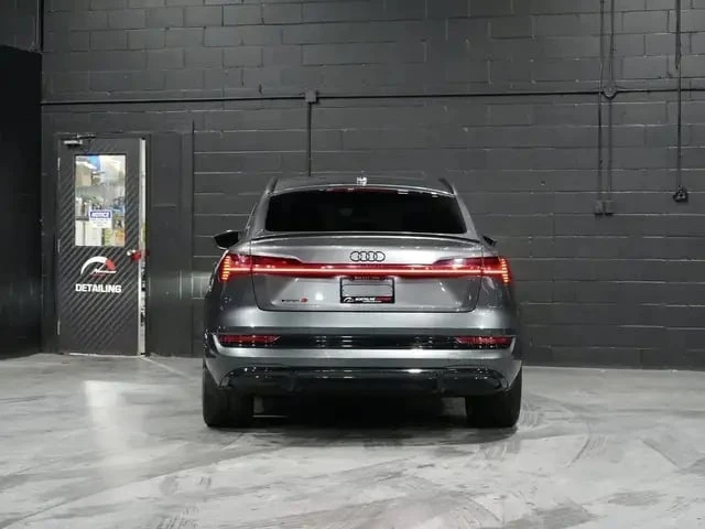 Audi E-Tron * CARFAX* 360* Bang&Olufsen* PANO - изображение 8