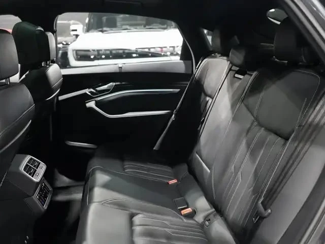 Audi E-Tron * CARFAX* 360* Bang&Olufsen* PANO, снимка 12 - Автомобили и джипове - 53224786