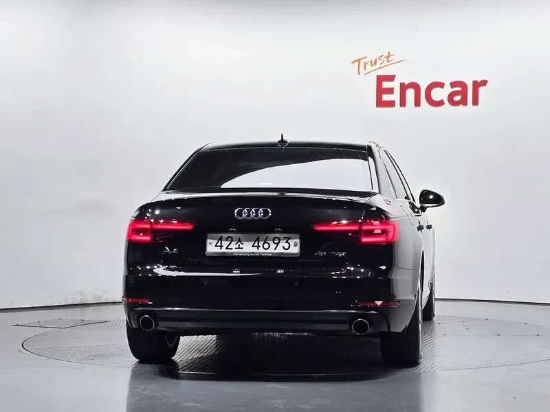 Audi A4 45TFSI , снимка 6 - Автомобили и джипове - 56325190