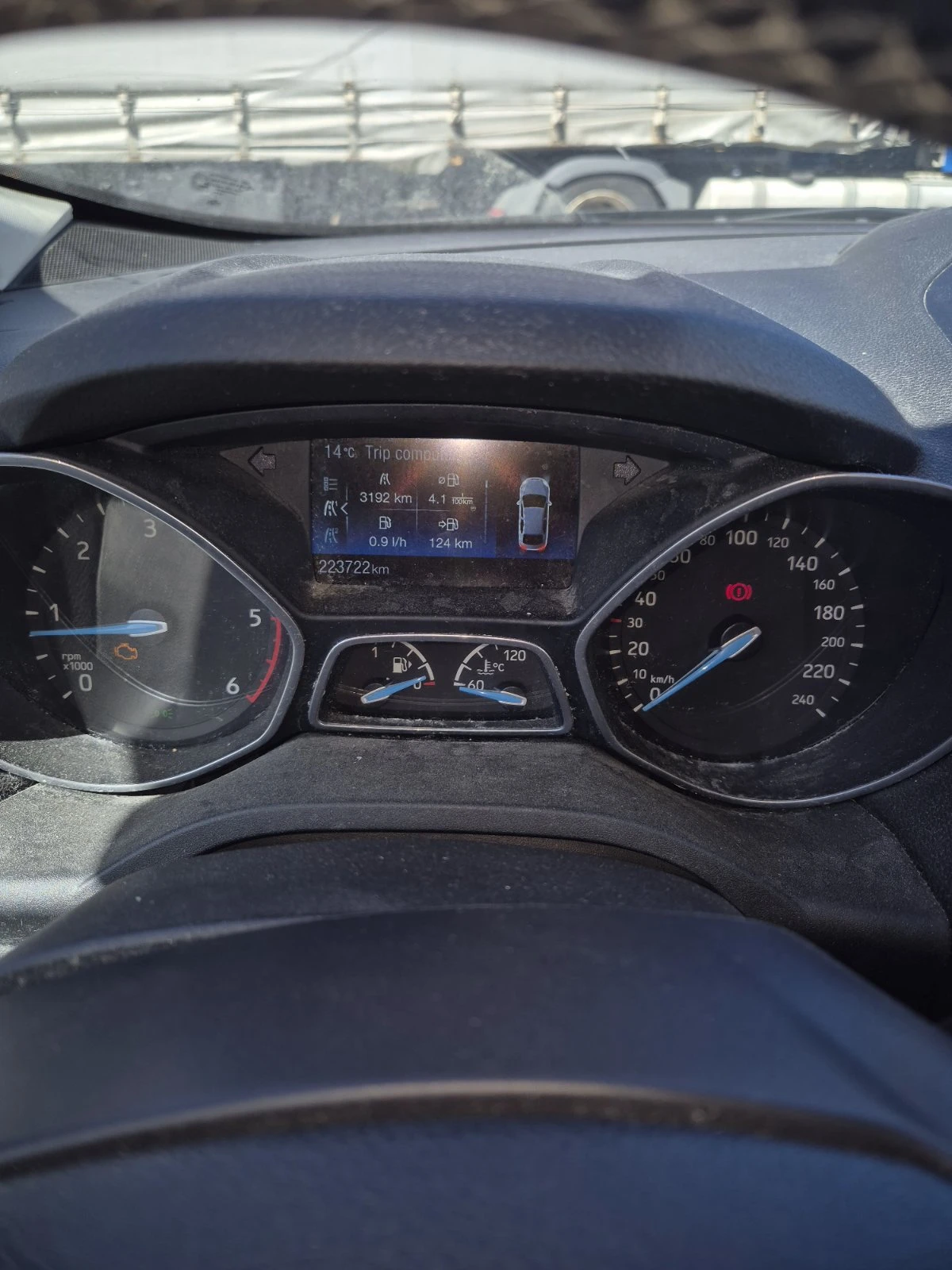 Ford C-max 1.5TDCI - изображение 9