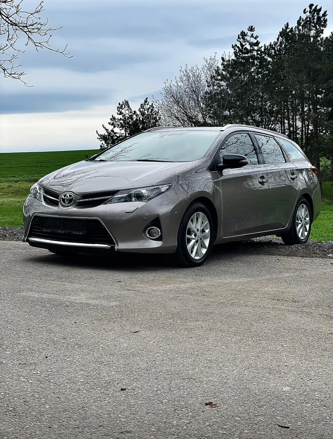 Toyota Auris  - изображение 3