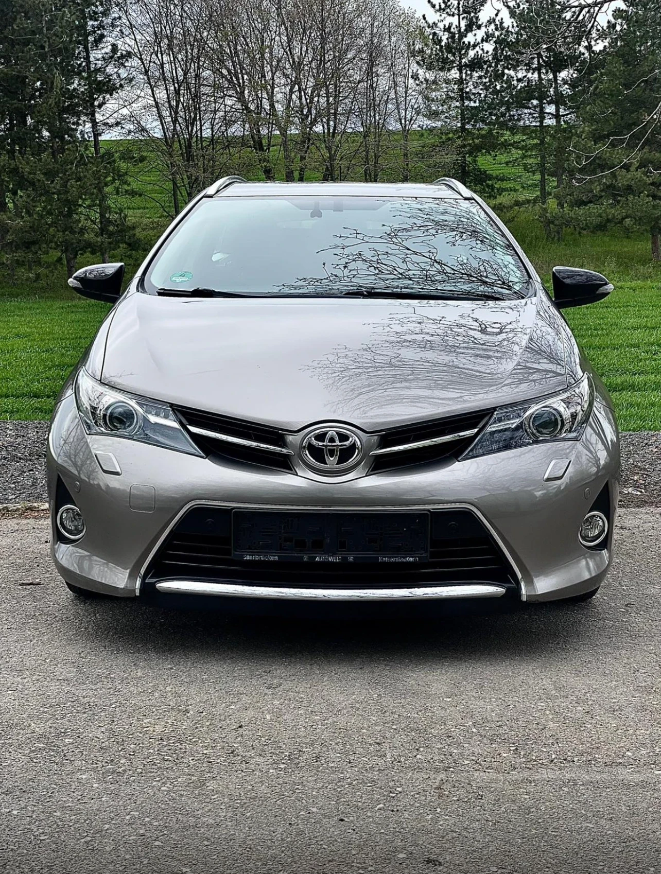 Toyota Auris  - изображение 2
