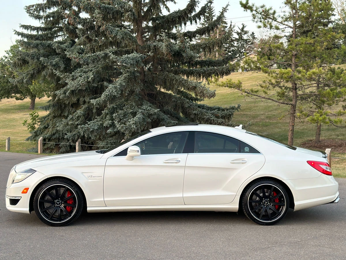 Mercedes-Benz CLS 63 AMG * CARFAX* АВТОФИНАНСИРАНЕ* БЕЗ ПЪРВОНАЧАЛНА ВНОСКА - изображение 3