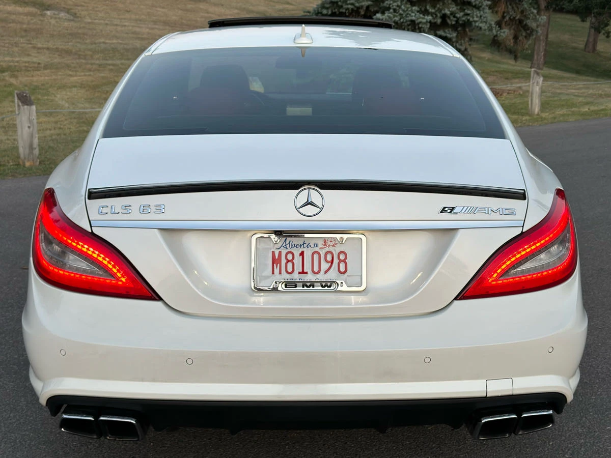 Mercedes-Benz CLS 63 AMG * CARFAX* АВТОФИНАНСИРАНЕ* БЕЗ ПЪРВОНАЧАЛНА ВНОСКА - изображение 4