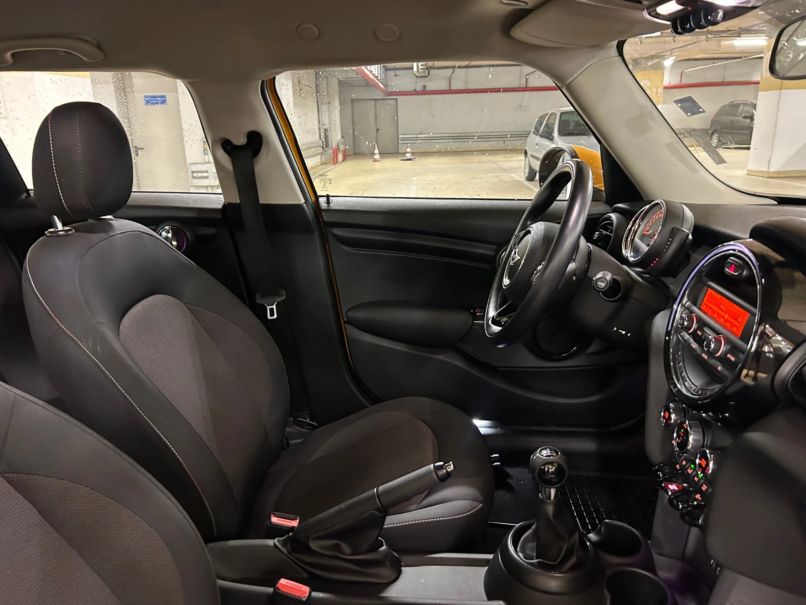 Mini One TWINPOWER TURBO* Амбиентно* КАСКО* 55000км* * * *  - изображение 8