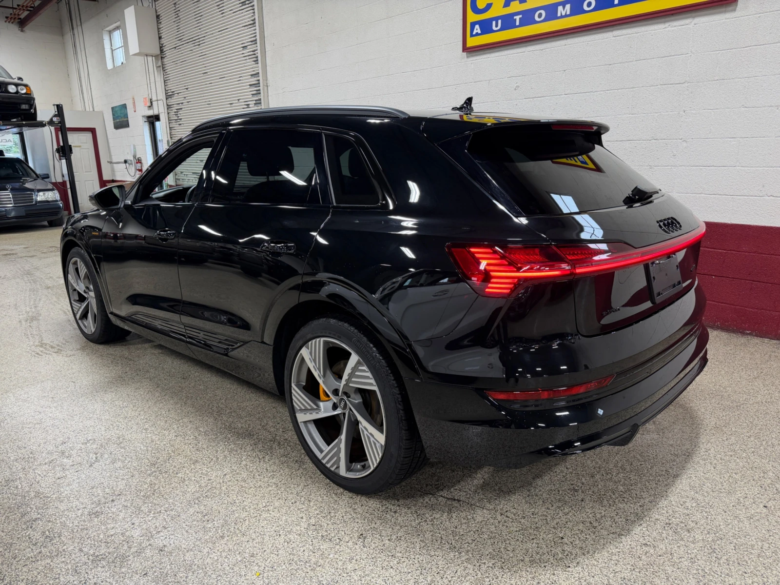 Audi E-Tron Technik / S-Line / PANO / 360 - изображение 3