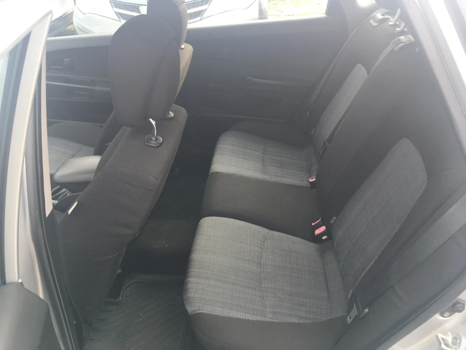 Kia Ceed  | Mobile.bg   11