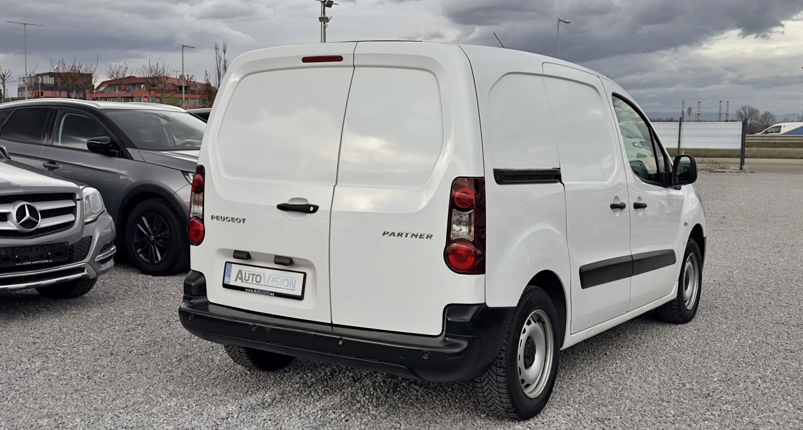 Peugeot Partner 1.6HDi 100кс., Autom., Klima - изображение 2