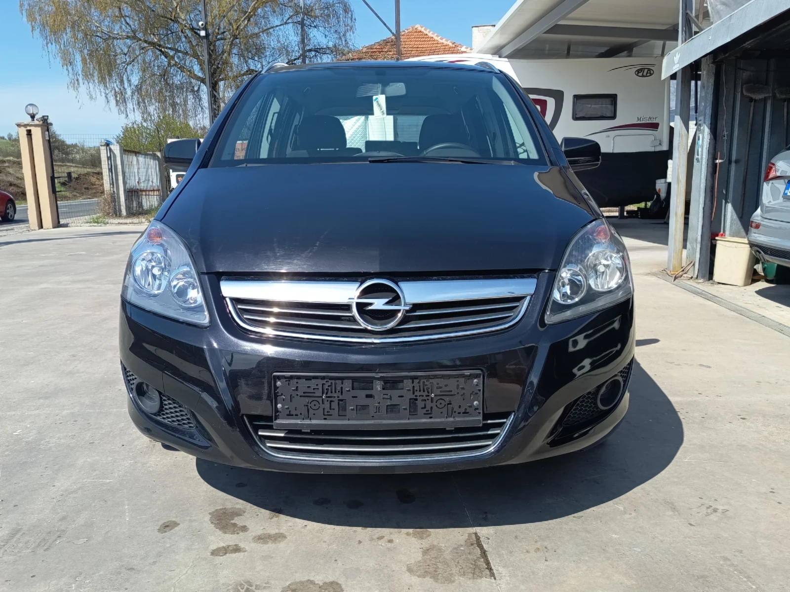 Opel Zafira 1.7cdti, снимка 14 - Автомобили и джипове - 53192042