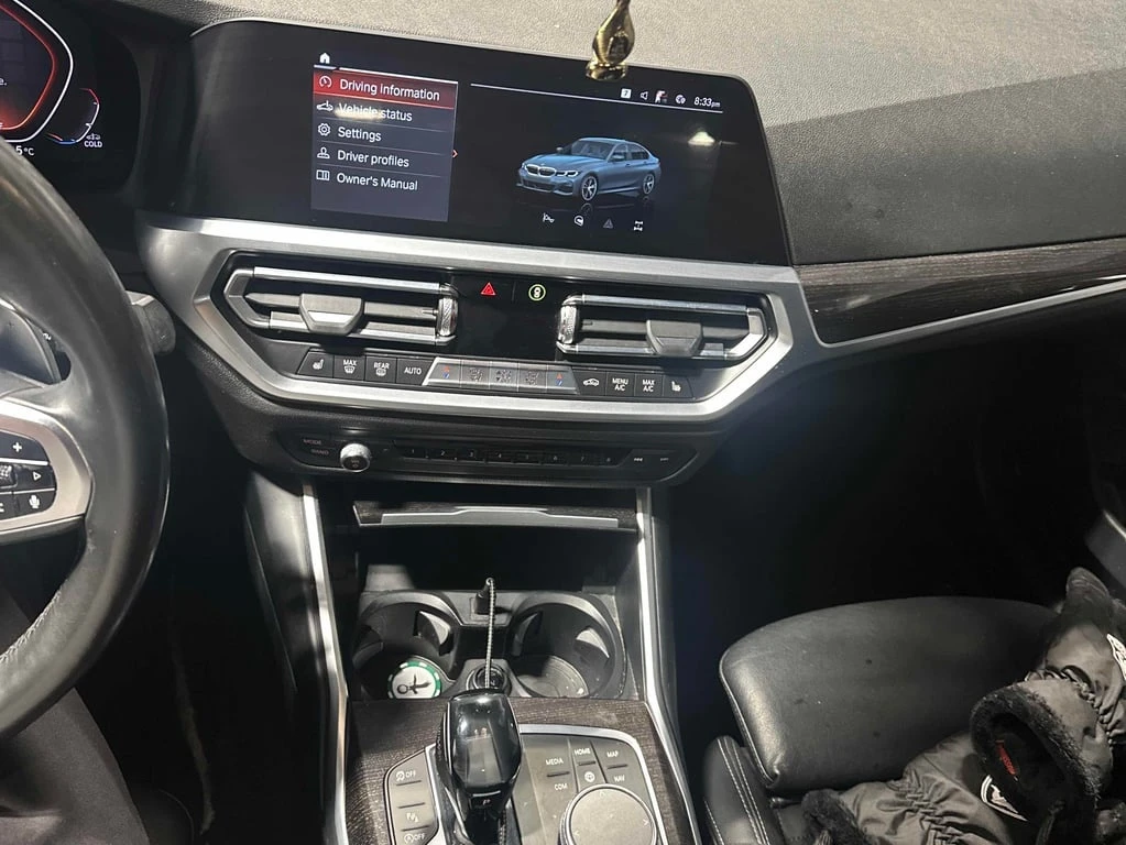 BMW 330 330i xDrive  CARFAX | Mobile.bg � ����������� 9