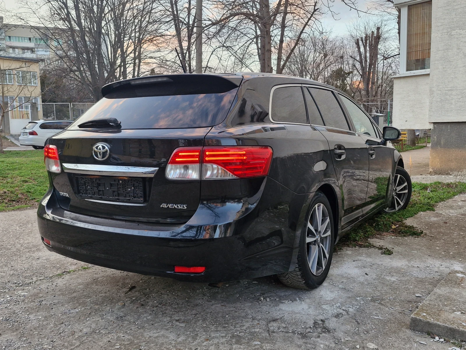 Toyota Avensis 2.0-124�.�/����/����/������ | Mobile.bg � ����������� 5