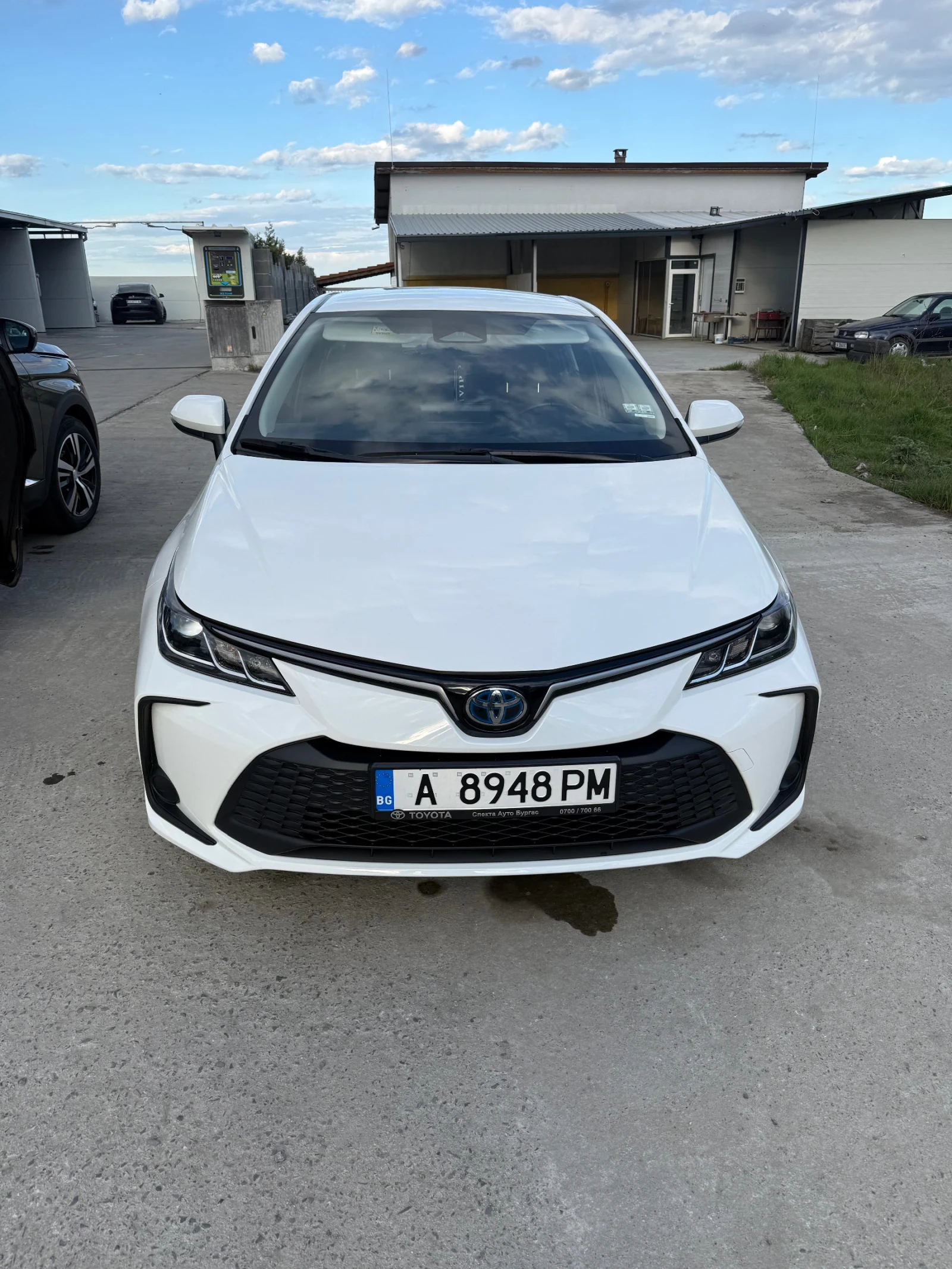 Toyota Corolla 1.8 hybrid, снимка 2 - Автомобили и джипове - 54428224