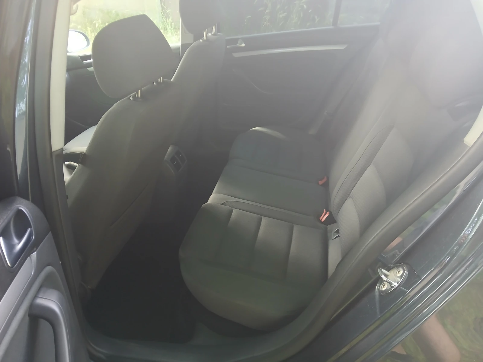 VW Golf 1.6i-Газ-бензин, снимка 10 - Автомобили и джипове - 54953752