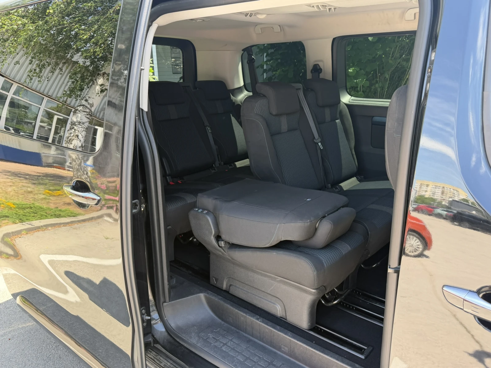 Peugeot Traveler e-TRAVELLER/8 МЕСТА/360/FAST CHARGE, снимка 8 - Автомобили и джипове - 54953748