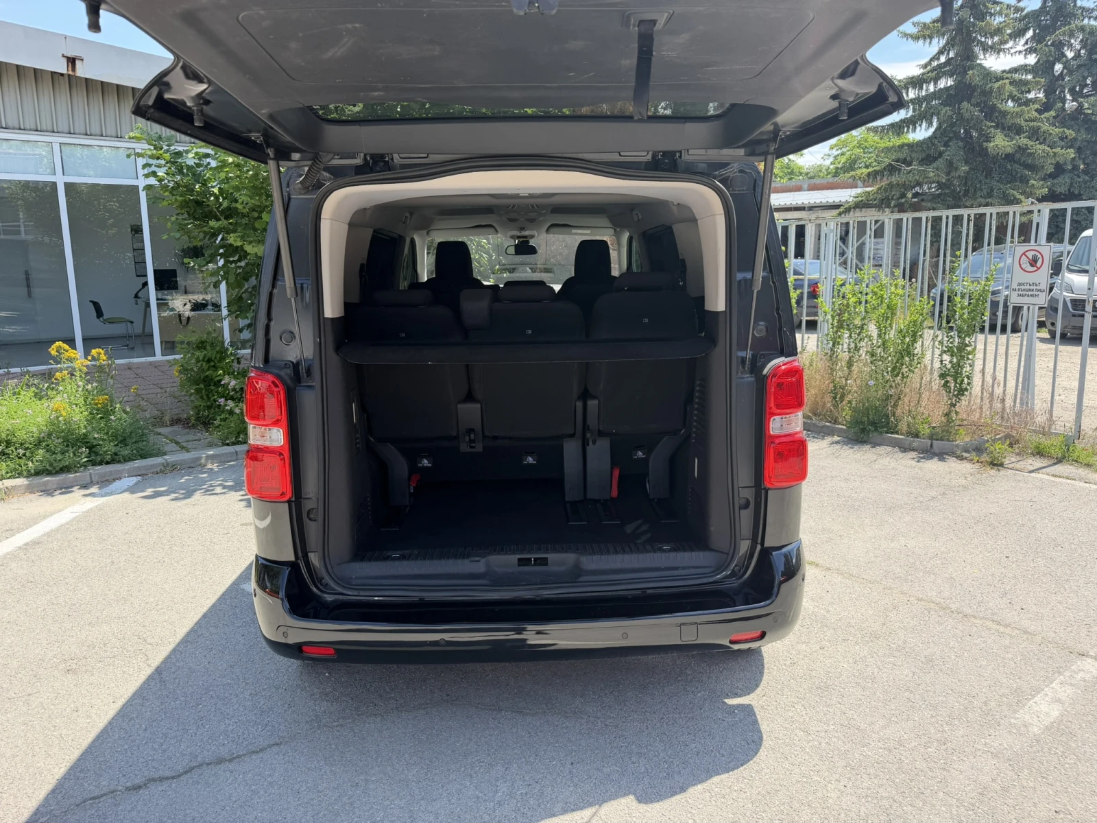 Peugeot Traveler e-TRAVELLER/8 МЕСТА/360/FAST CHARGE, снимка 10 - Автомобили и джипове - 54953748