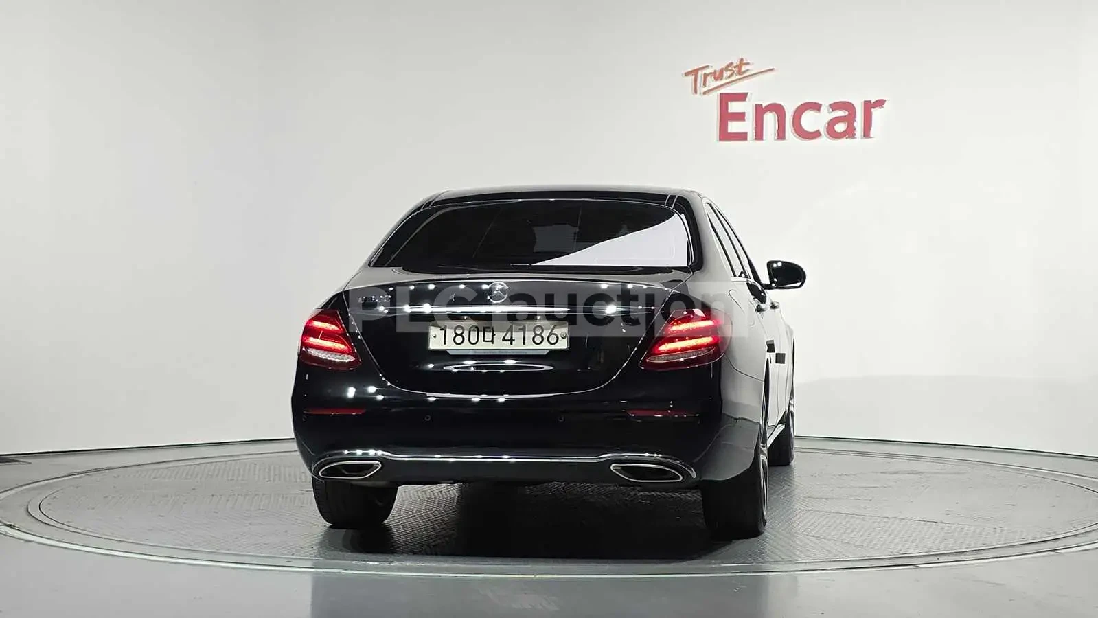 Mercedes-Benz E 300 AVANGARD/PANORAMA/360CAM/, снимка 4 - Автомобили и джипове - 55309989