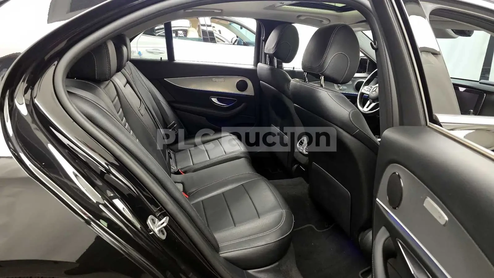 Mercedes-Benz E 300 AVANGARD/PANORAMA/360CAM/, снимка 10 - Автомобили и джипове - 55309989
