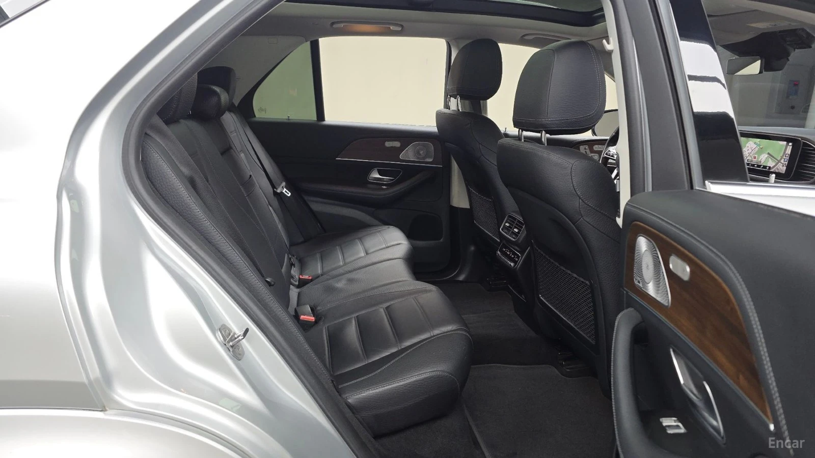 Mercedes-Benz GLE 450 4MATIC* AMG* BURMESTER* 360* HUD* PANO* ПОДГР* ОБД, снимка 11 - Автомобили и джипове - 55651973