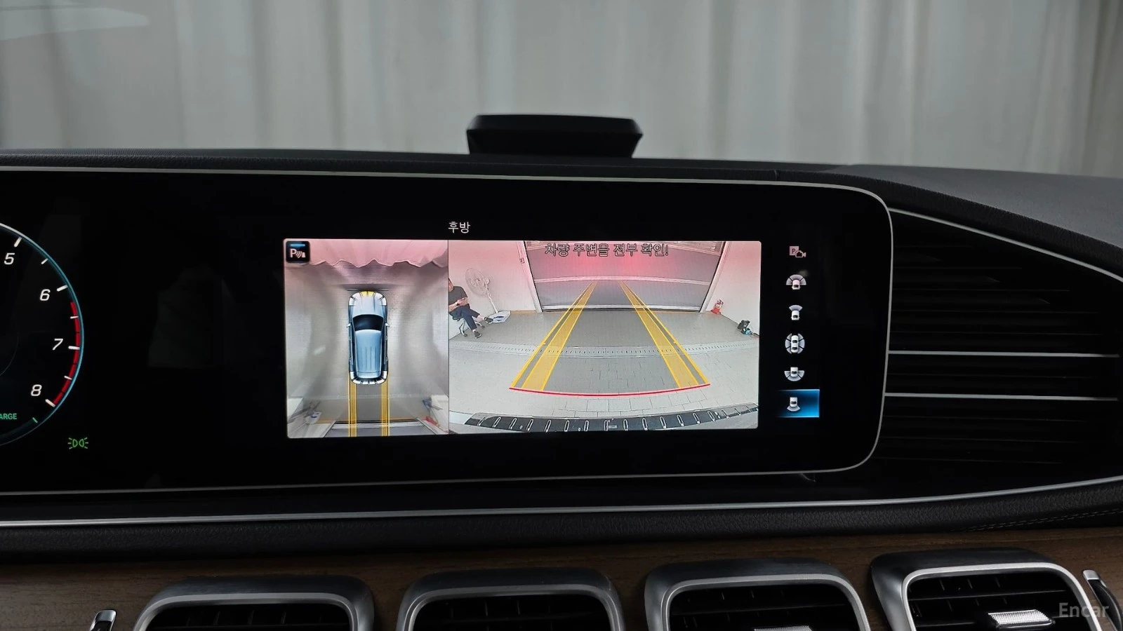 Mercedes-Benz GLE 450 4MATIC* AMG* BURMESTER* 360* HUD* PANO* ПОДГР* ОБД, снимка 14 - Автомобили и джипове - 55651973