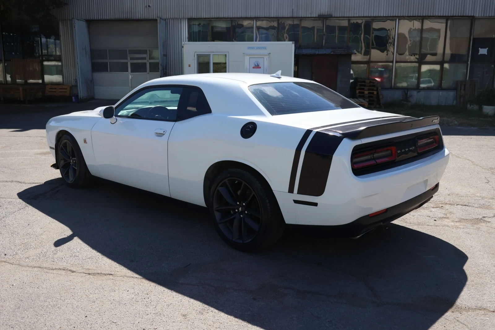 Dodge Challenger 6.4 Scat Pack 485hp, снимка 3 - Автомобили и джипове - 56087445