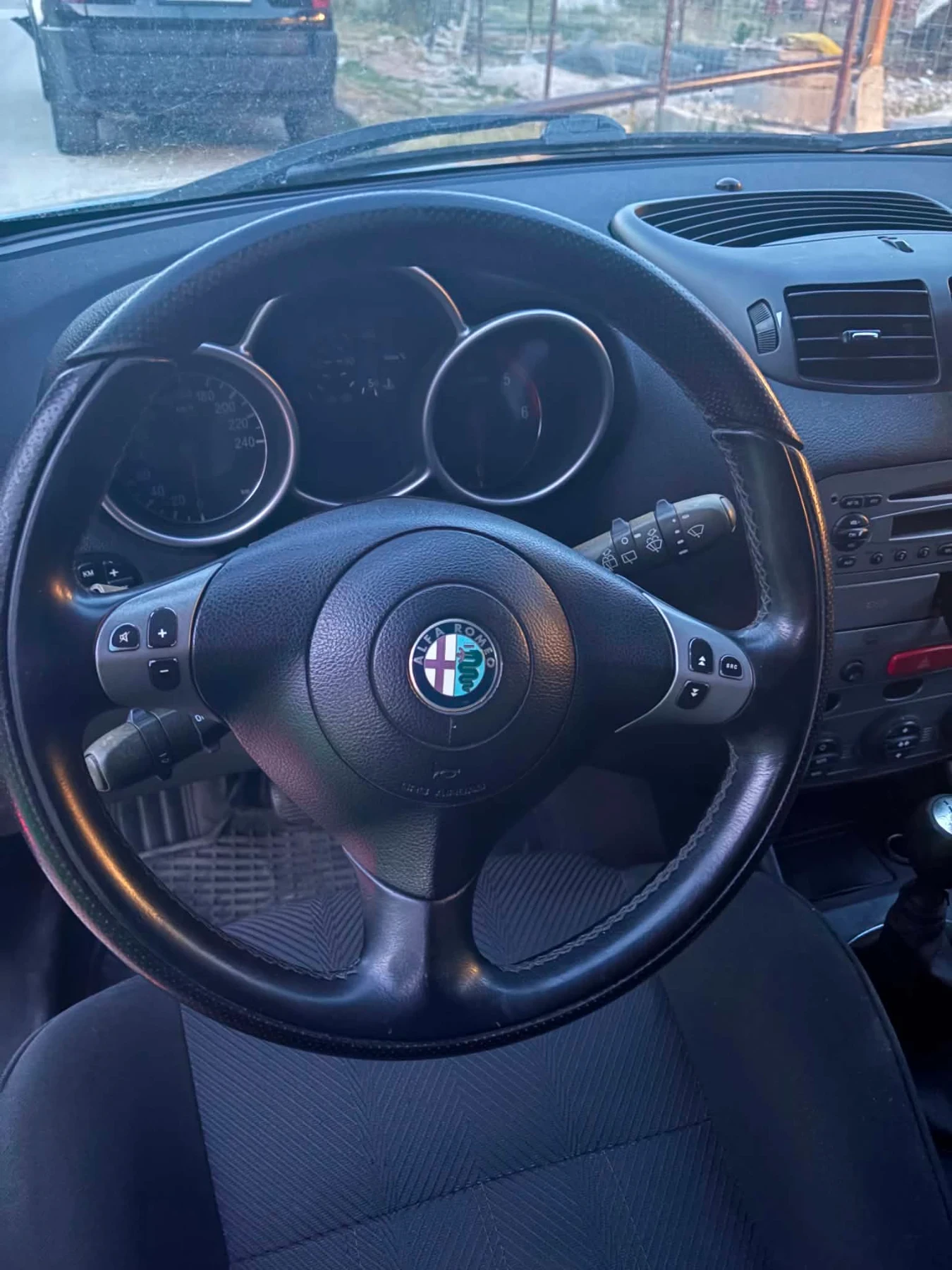 Alfa Romeo 147, снимка 12 - Автомобили и джипове - 56163490