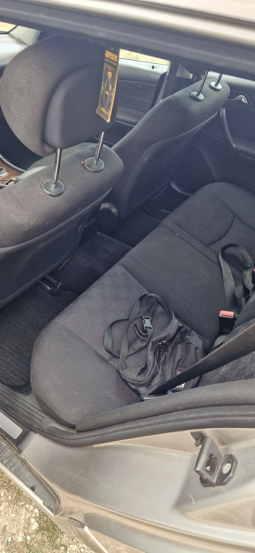 Mercedes-Benz C 220, снимка 5 - Автомобили и джипове - 56197754