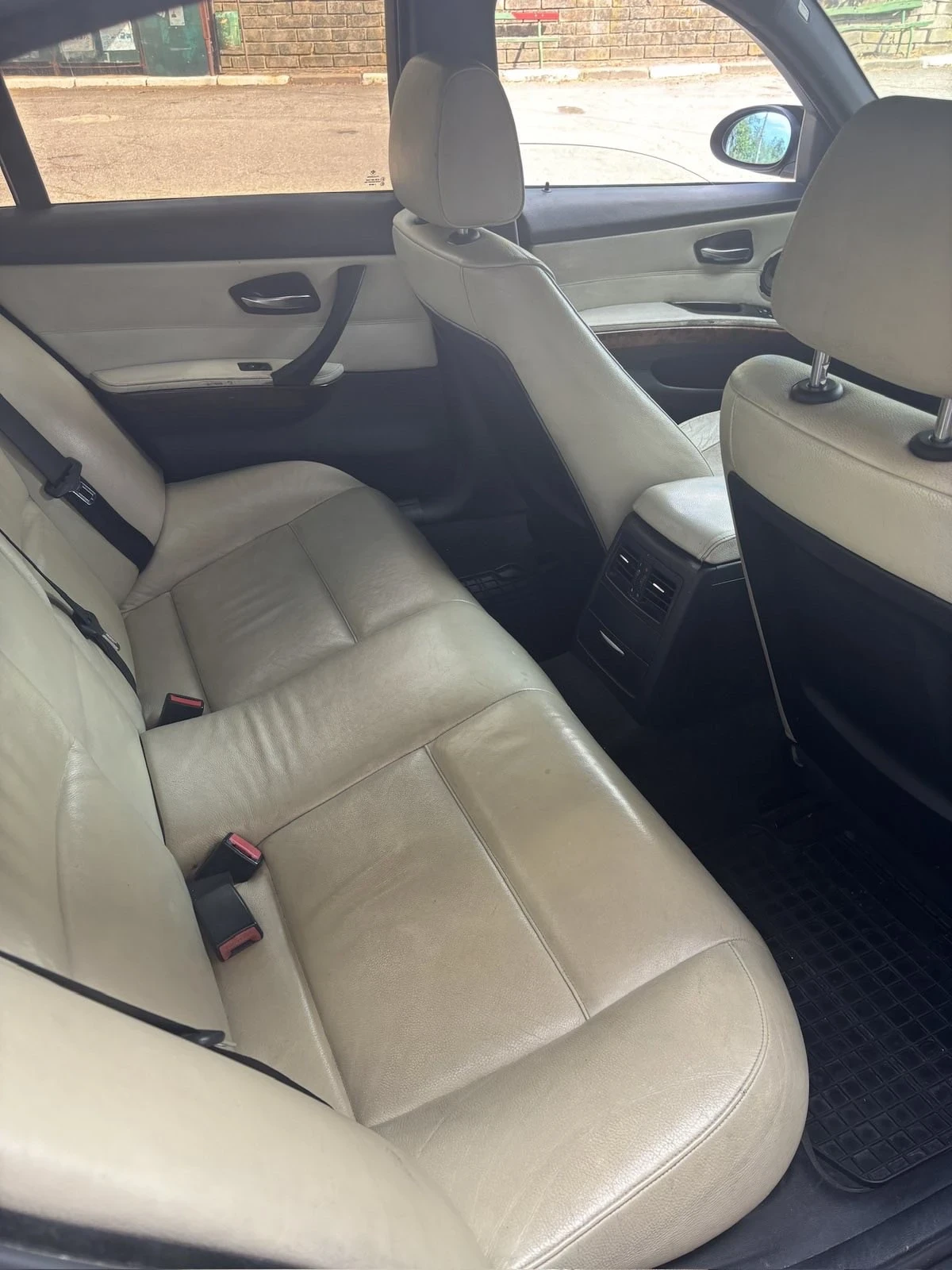BMW 320, снимка 13 - Автомобили и джипове - 56265678