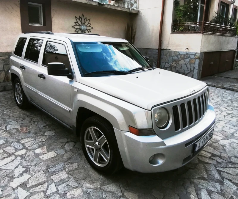 Jeep Patriot 2.0 CRD 140 к.с. 6 скорости, снимка 6 - Автомобили и джипове - 52507744