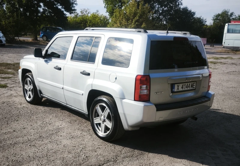 Jeep Patriot 2.0 CRD 140 к.с. 6 скорости, снимка 4 - Автомобили и джипове - 52507744