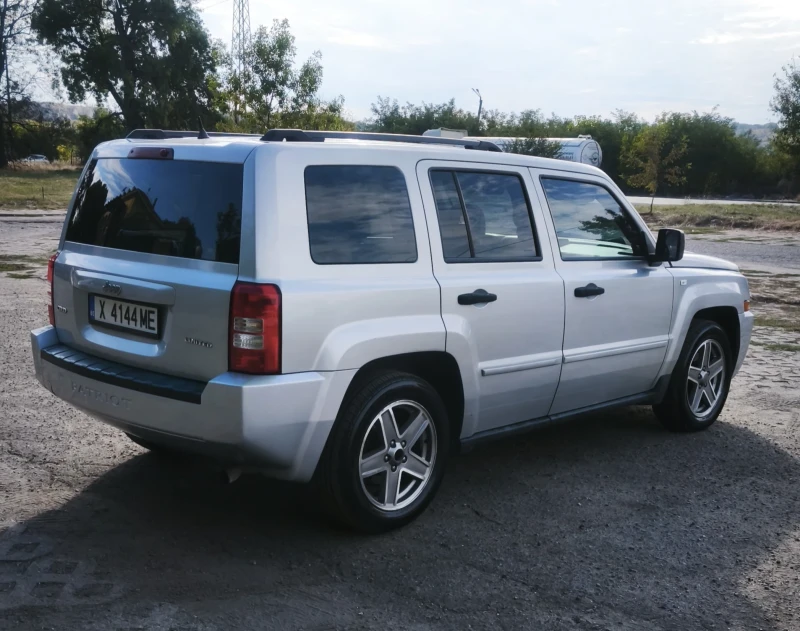 Jeep Patriot 2.0 CRD 140 к.с. 6 скорости, снимка 3 - Автомобили и джипове - 52507744