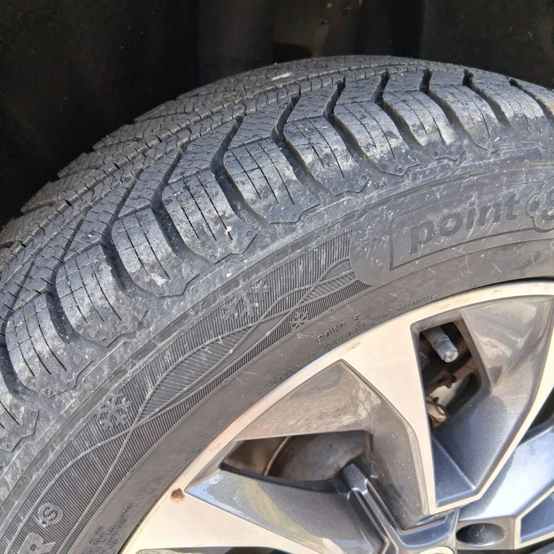 Skoda Karoq Drive , снимка 5 - Автомобили и джипове - 52382475