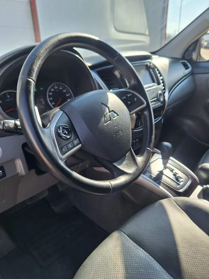 Mitsubishi L200, снимка 7 - Автомобили и джипове - 52419285