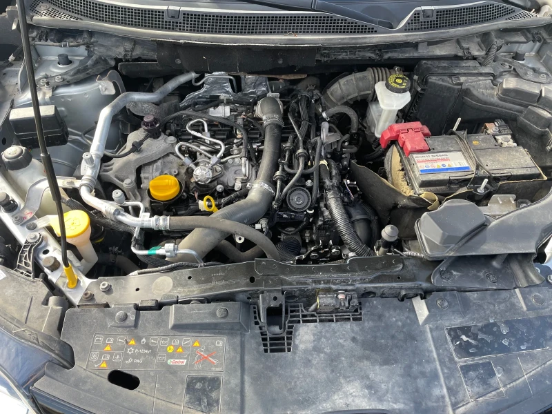 Renault Kadjar, снимка 11 - Автомобили и джипове - 52540366