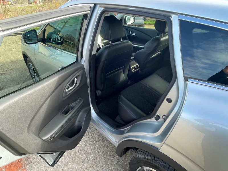 Renault Kadjar, снимка 5 - Автомобили и джипове - 52540366