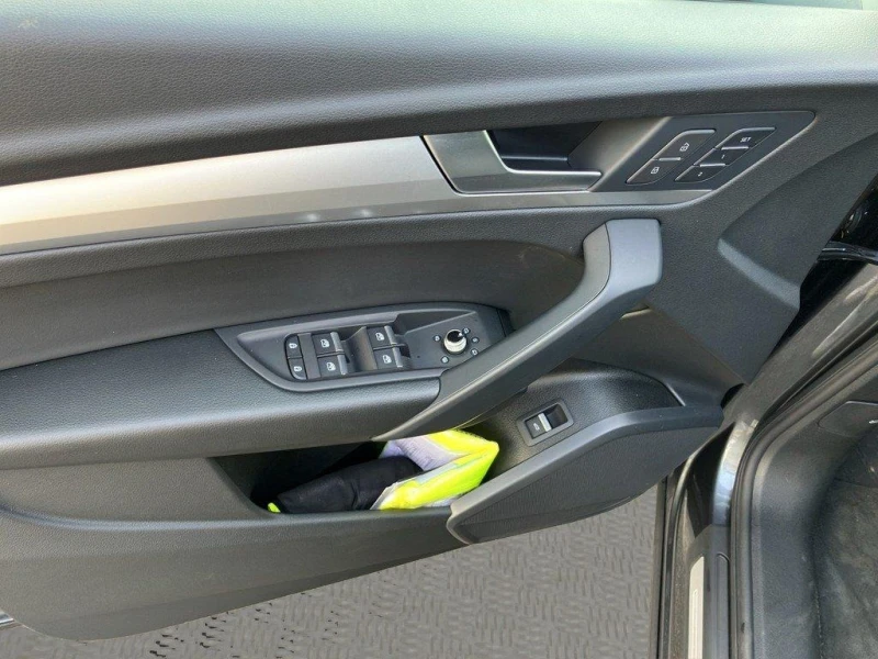 Audi Q5 40TFSI* S-LINE* DISTR* KEYLESS* MEMORY* , снимка 8 - Автомобили и джипове - 52731668