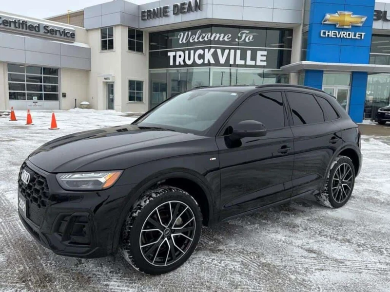 Audi Q5 * 45 Technik One Owner, AWD, S Line, Panoramic Roo